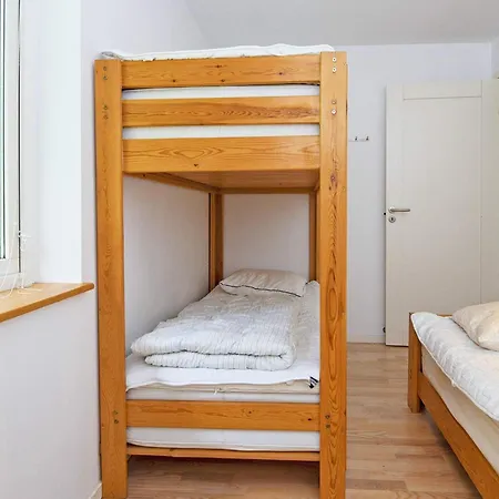 14 Person In Grenaa-by Traum * גרנה