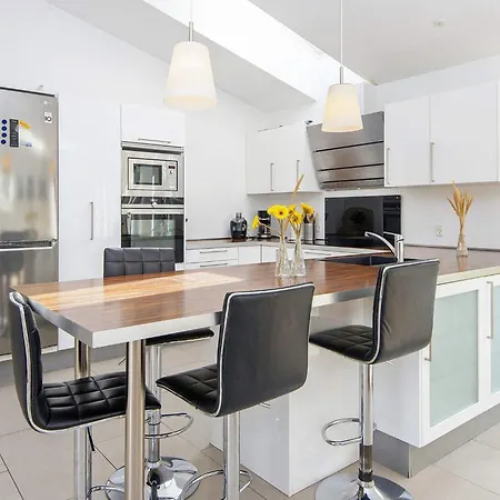 Holiday home 5 Star In