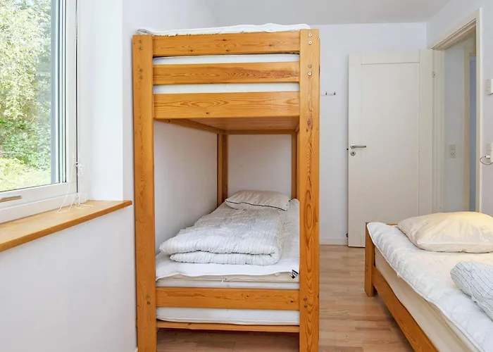 14 Person In Grenaa-by Traum * Grenå